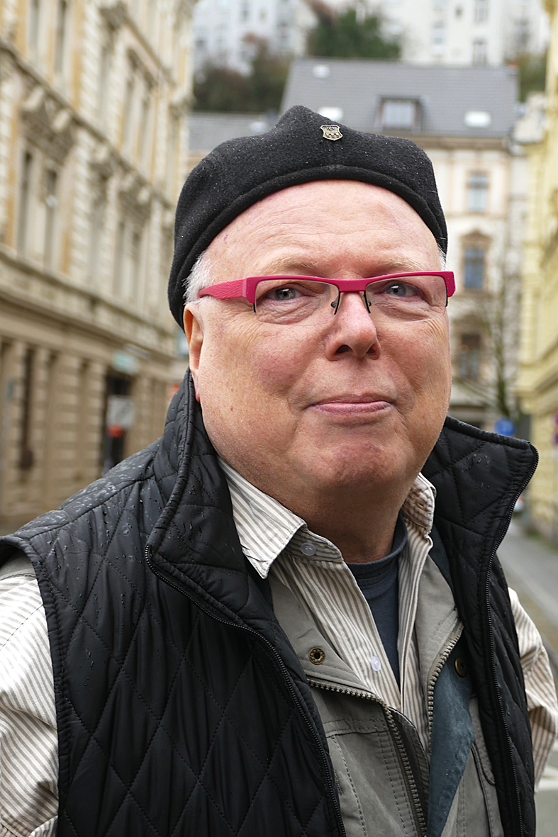 Download Foto Künstler Gerhard Rossmann (Foto Heidrun Monsma)